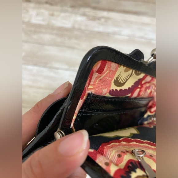 Brighton Purse Small Black Patent Leather Flower Floral Lining - Picture 10 of 16